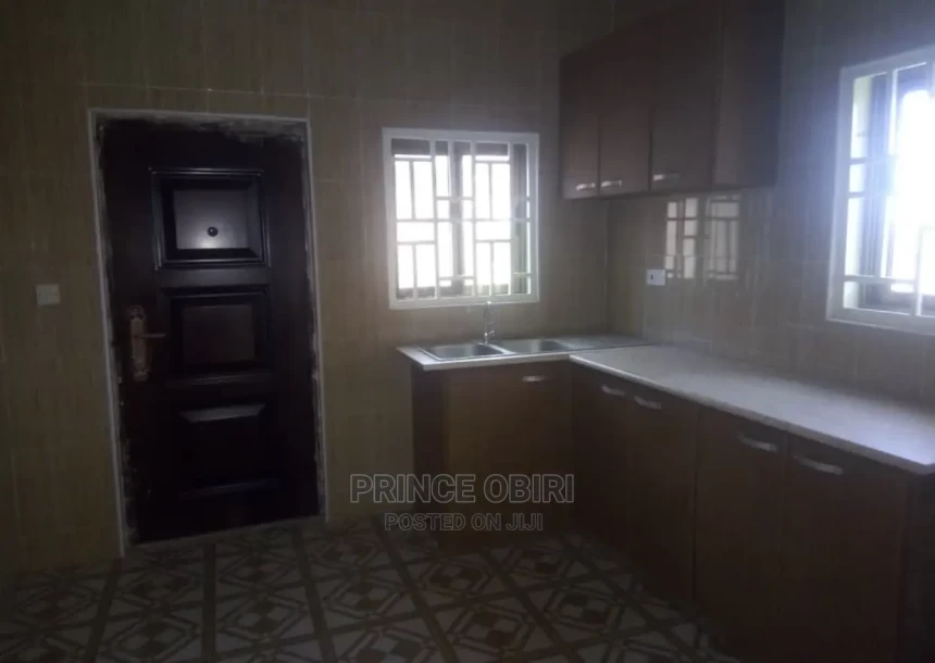 3bdrm House in Adom City Estate, Tema Metropolitan for Sale-7