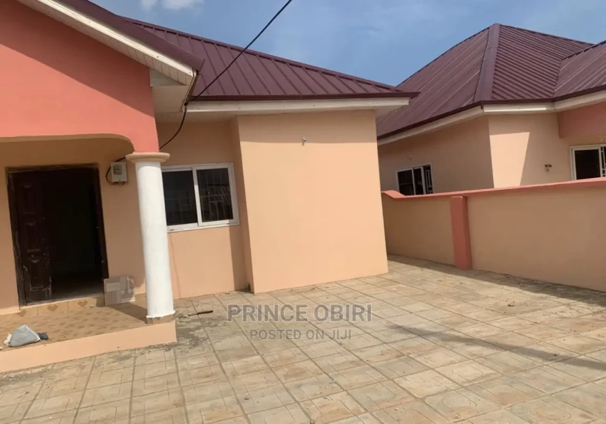 3bdrm House in Adom City Estate, Tema Metropolitan for Sale-1