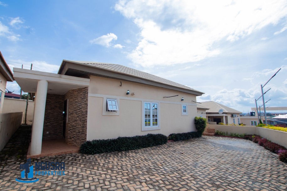 3 Bedroom House For Sale At Dome Pillar 2-2