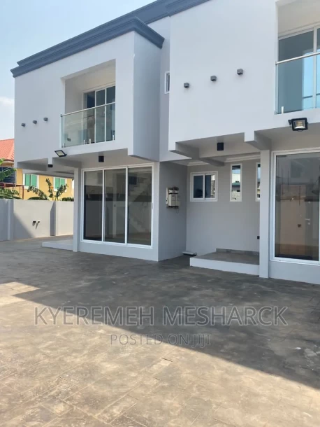 3bdrm Townhouse / Terrace in Oyarifa for rent-9