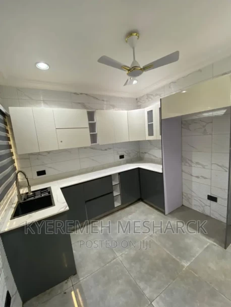 3bdrm Townhouse / Terrace in Oyarifa for rent-12