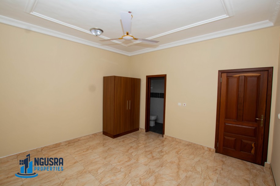 5 Bedroom House For Sale At North Legon-17