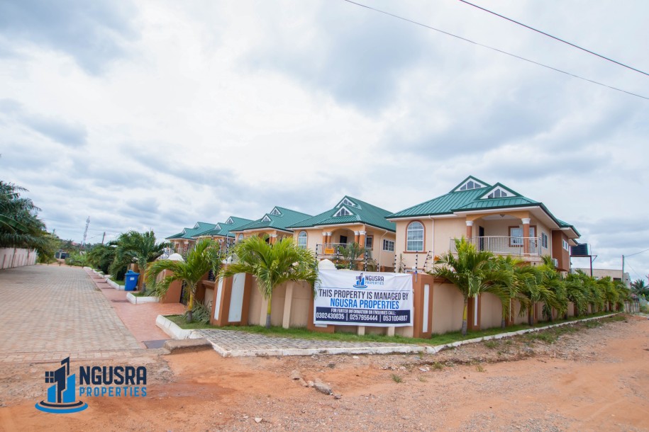 5 Bedroom House For Sale At North Legon-2